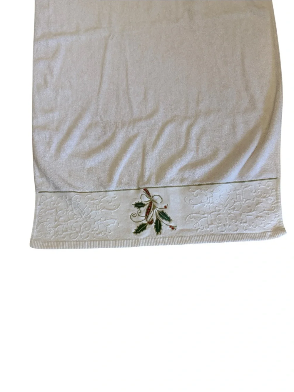 Lenox Ribbon & Holly Ivory 100% Cotton Bath Towel 27 x 46” And One Hand Towel